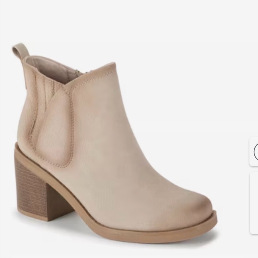 BareTraps Cream Ankle Booties